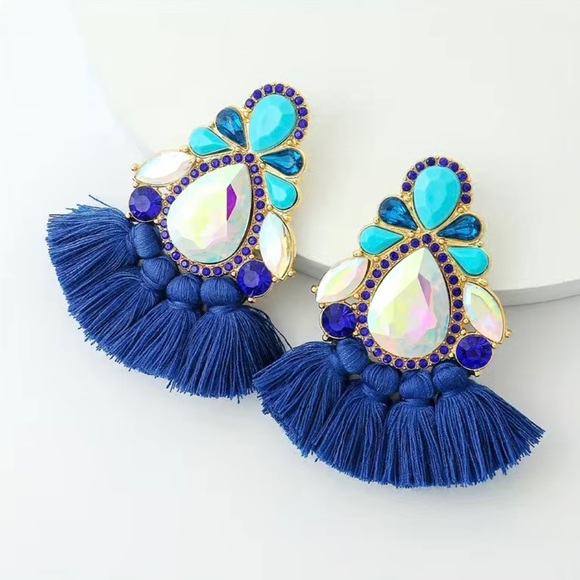 Boho Fan-Shaped Tassel Alloy Earrings - Picture 2 of 7